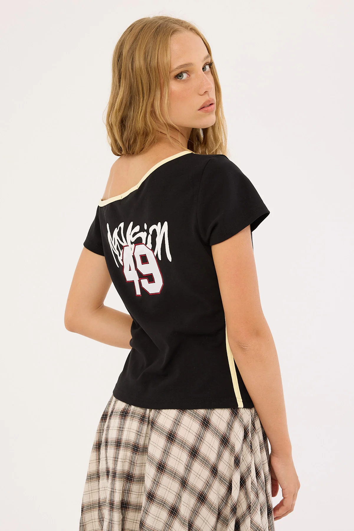 Neovision Crucial Off Shoulder Top Black - Image 5